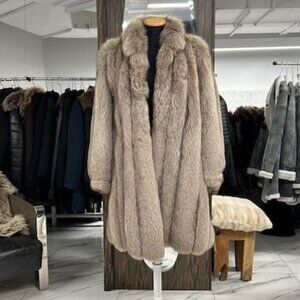 FOX COAT - BEAUTIFUL - 7\8 WAS 5995 NOW ONLY 1595 - SIZE M